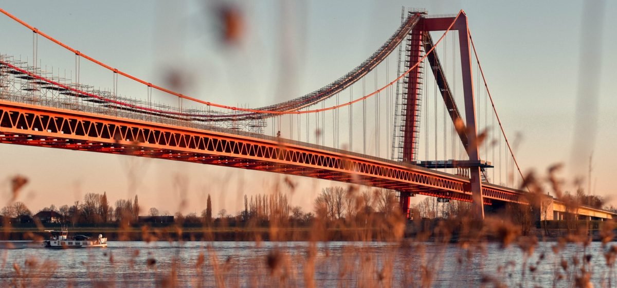 Emmericher Rheinbrücke